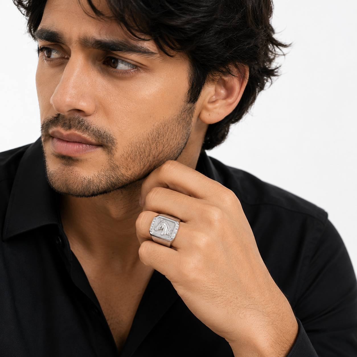 Royal Horse Motif Designer Silver Men's Ring with CZ Accents - Image 3