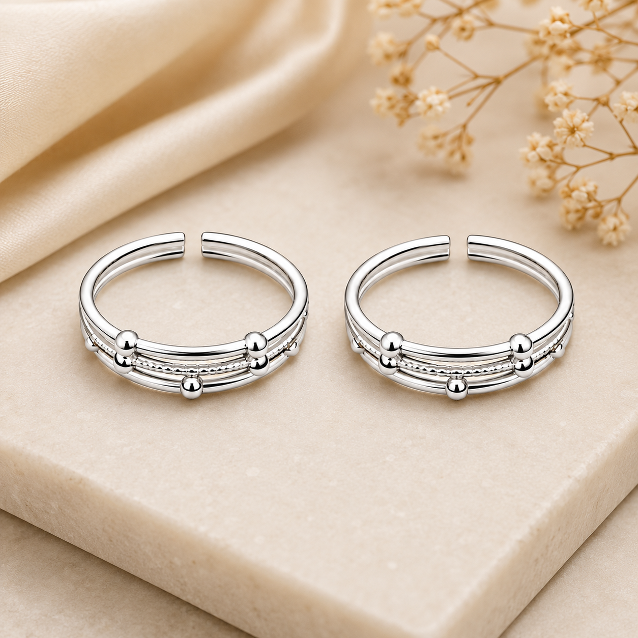 Nakuda Jewellers Elegant Multi-Line Silver Toe Rings - Image 2