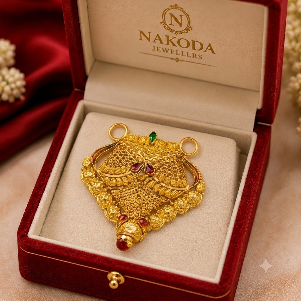 Nakoda Jewellers Diamond-Shaped Filigree Gold Pendant - Image 6